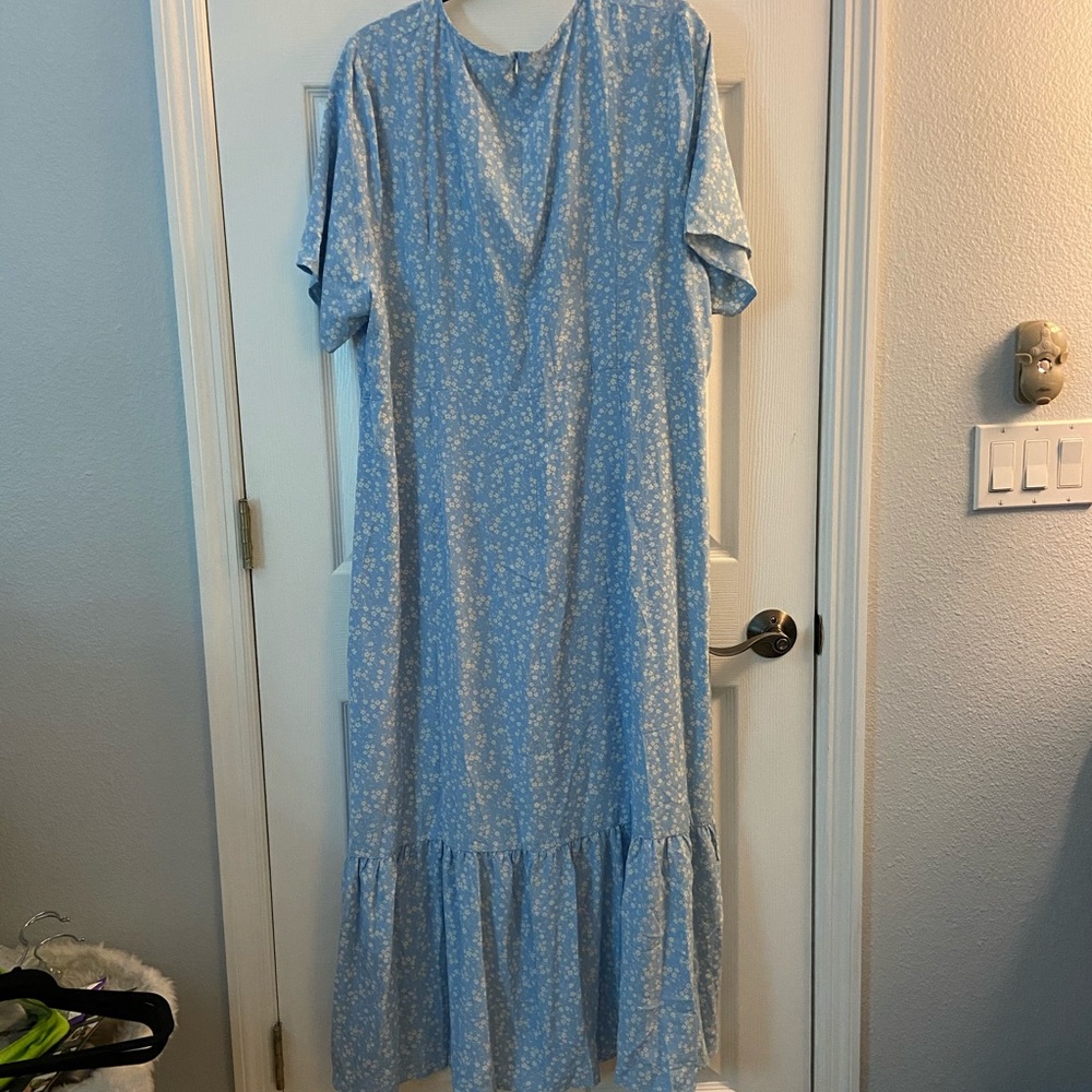ASOS Long Floral Dress - Picture 4 of 8